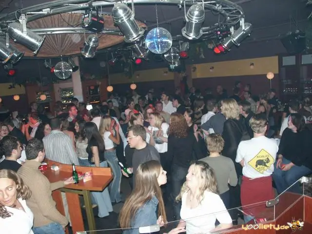 19.04.2003 – MEC Hannover – Bild 45