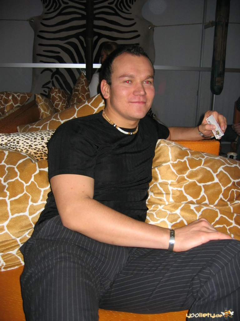 2003-10-30 exhibition